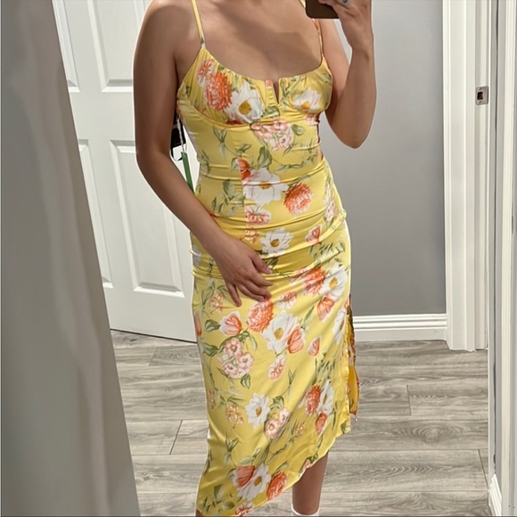 Forever 21 Dresses & Skirts - NWT Forever 21 satin dress